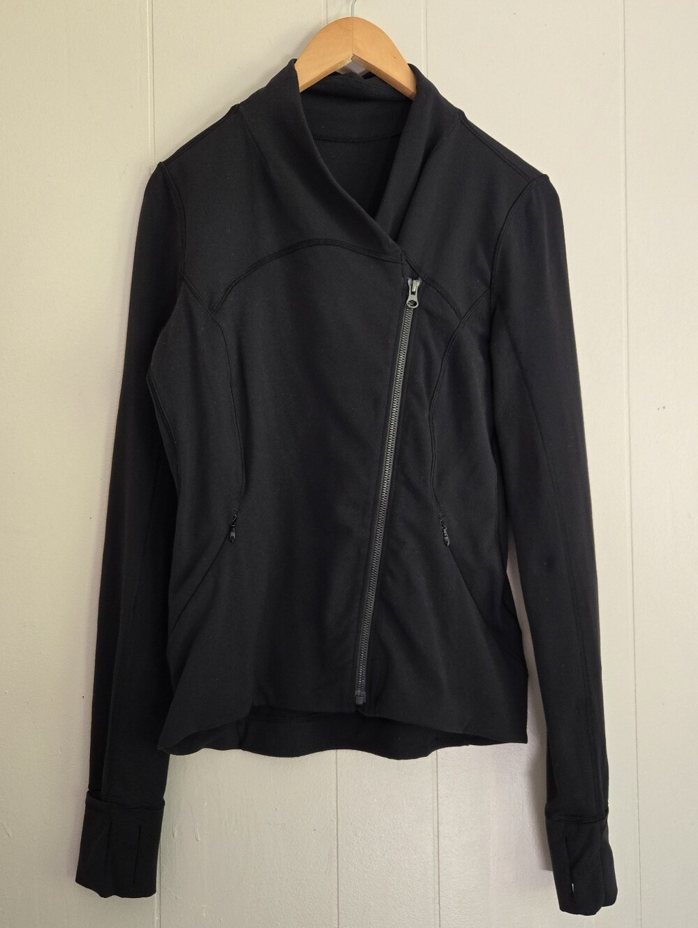 Lululemon Precision Jacket Black Asymmetric Front Zipper Yoga Athleisure Size 8